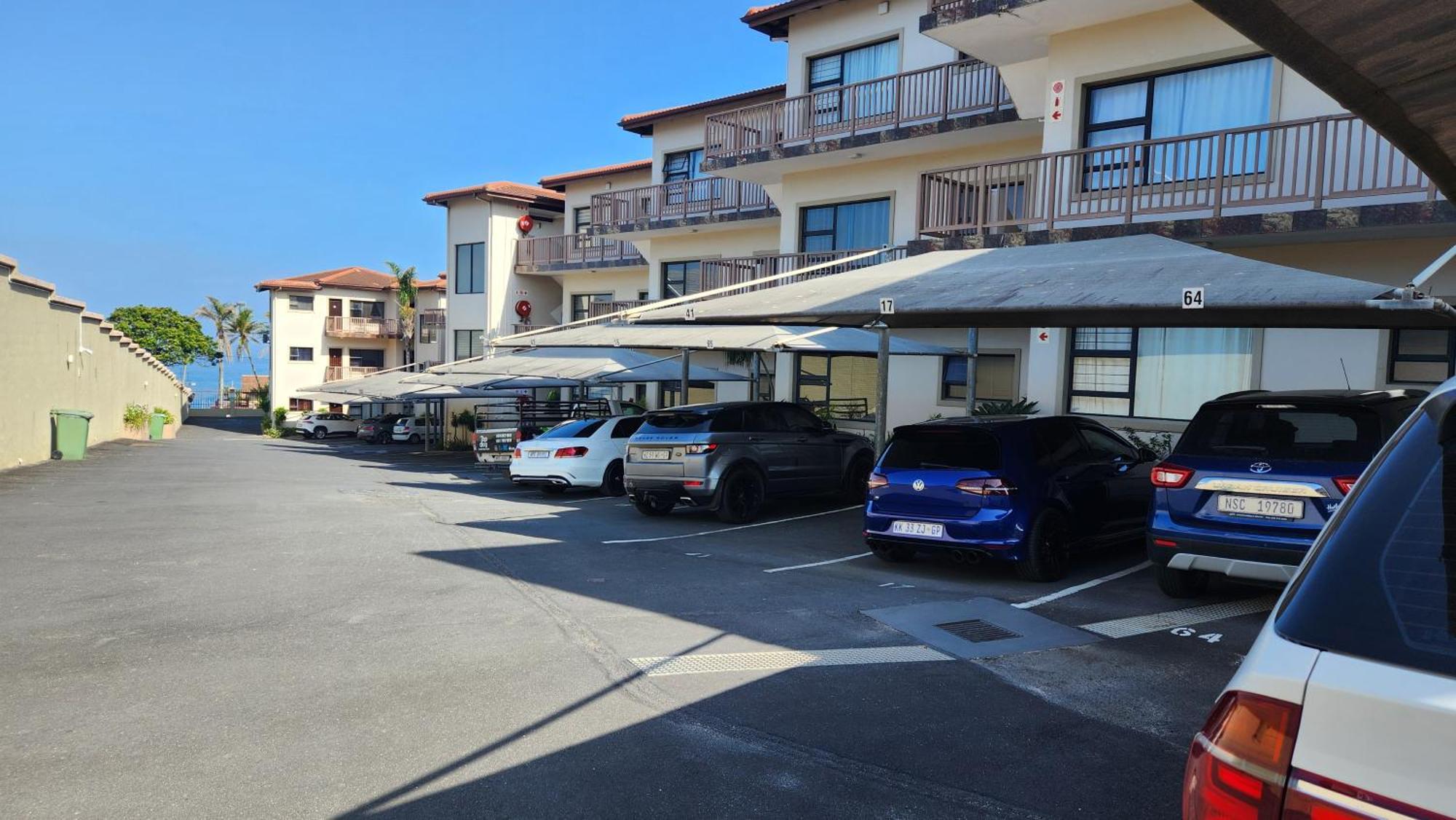 Topanga 17 Uvongo Beach Exterior photo